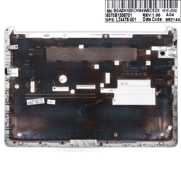 CARCASA INFERIOR PARA PORTÁTIL HP 14-CF 14-CR 14-DF TPN-I135 PLATA.